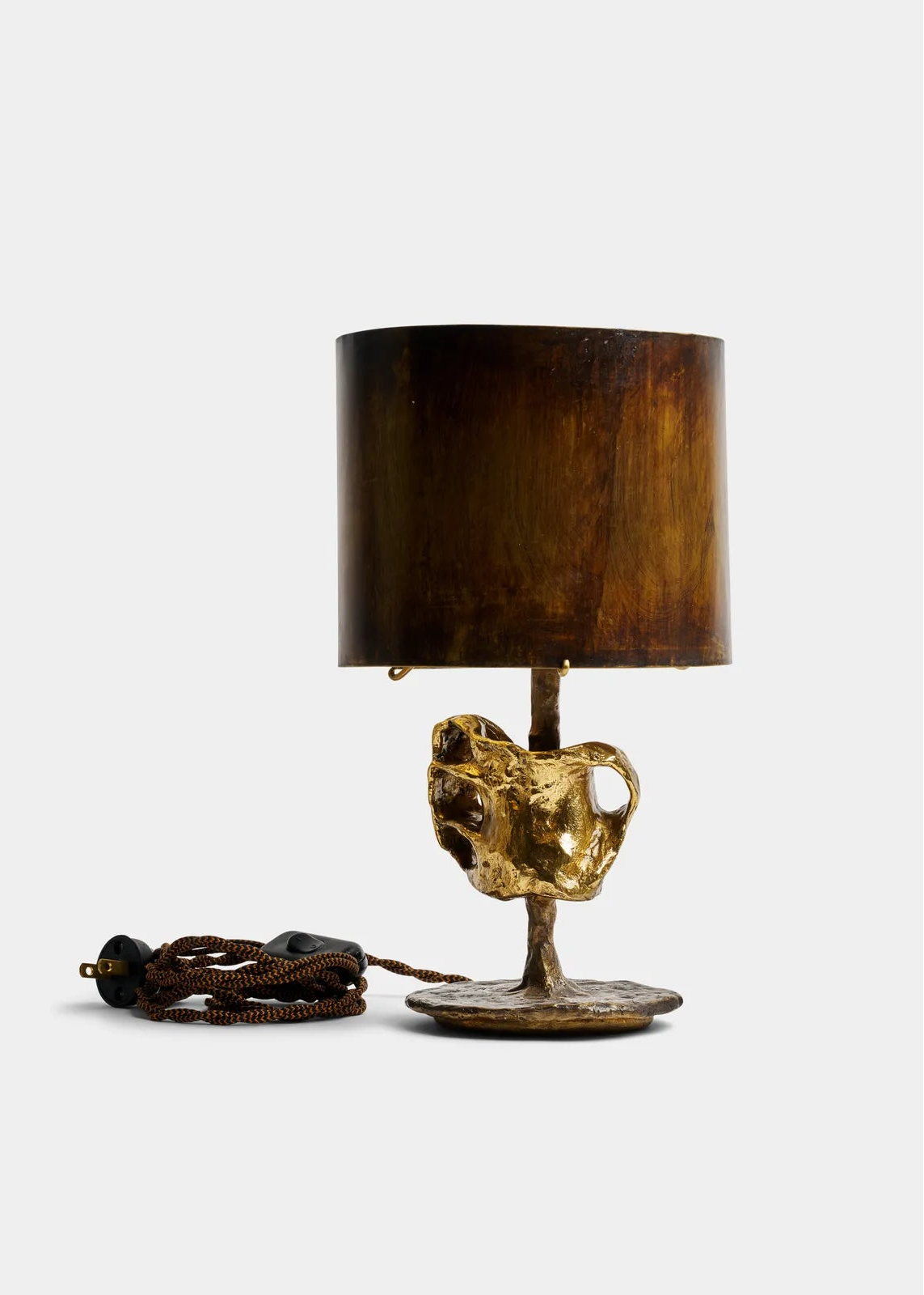 THE STERNON TABLE LAMP