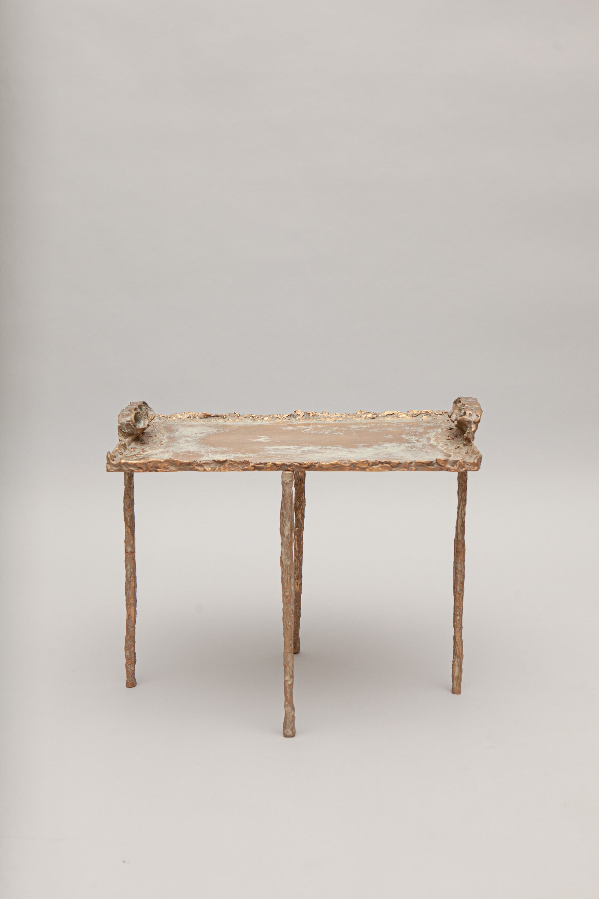 THE STRETCHED ORNAMENTAL TABLE