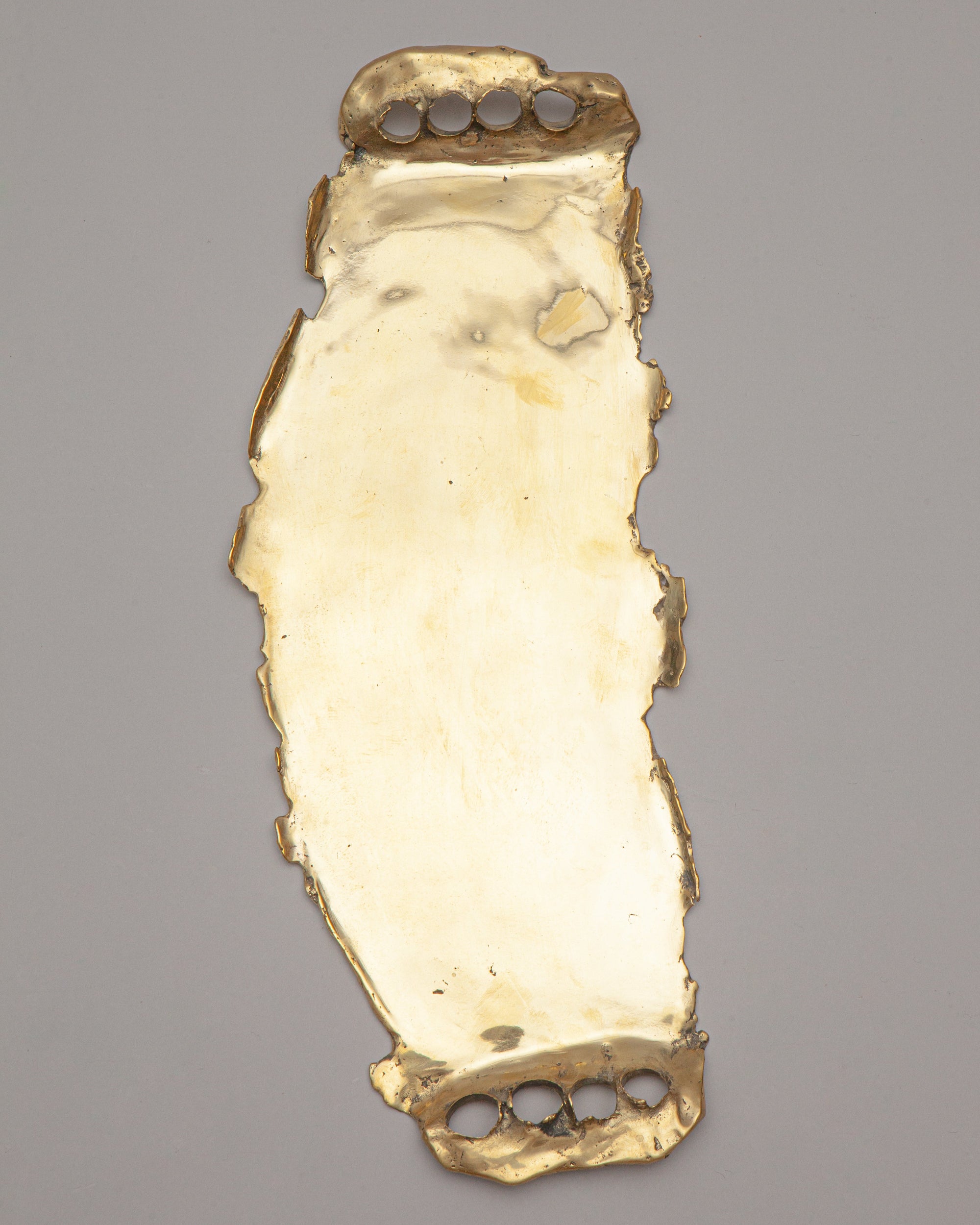 THE STRETCHED SERVING TRAY