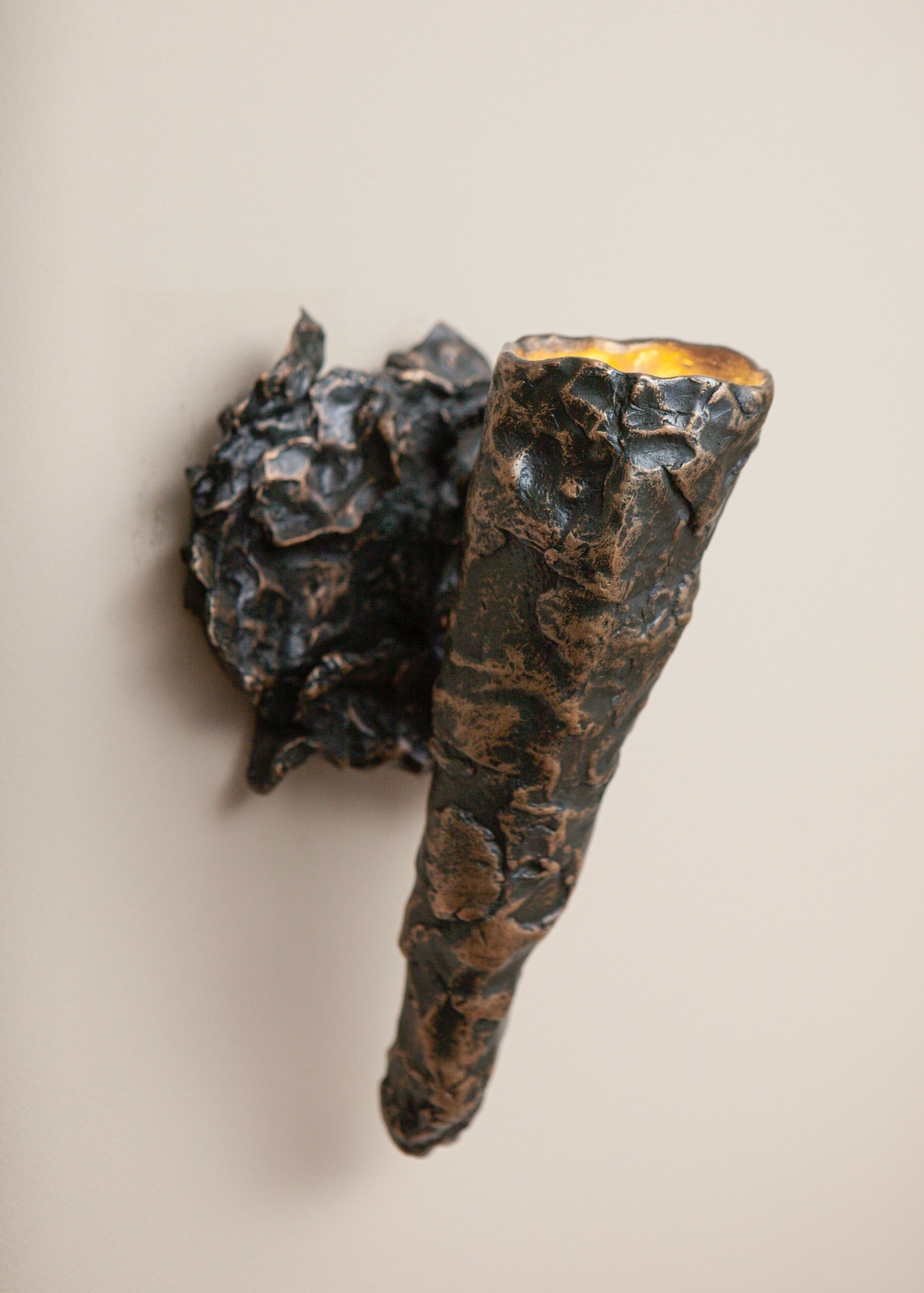 THE KALATHOS SCONCE